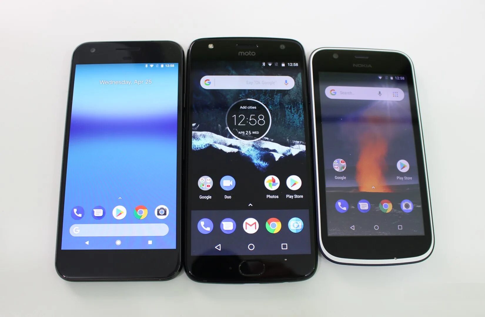Отличие андроидов. Android one. Отличие смартфона от андроида. Android one фото. Стоковый андроид.