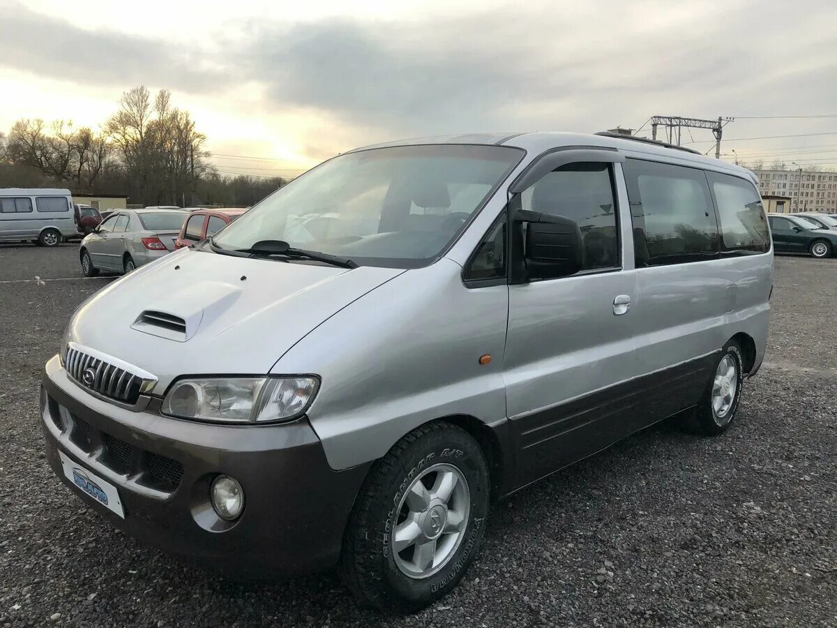 хендай старекс 2002 салон. Hyundai starex 4wd 2002 года. старекс 2002 2. Hyundai starex 2002 год. Hyundai starex 2002 год.