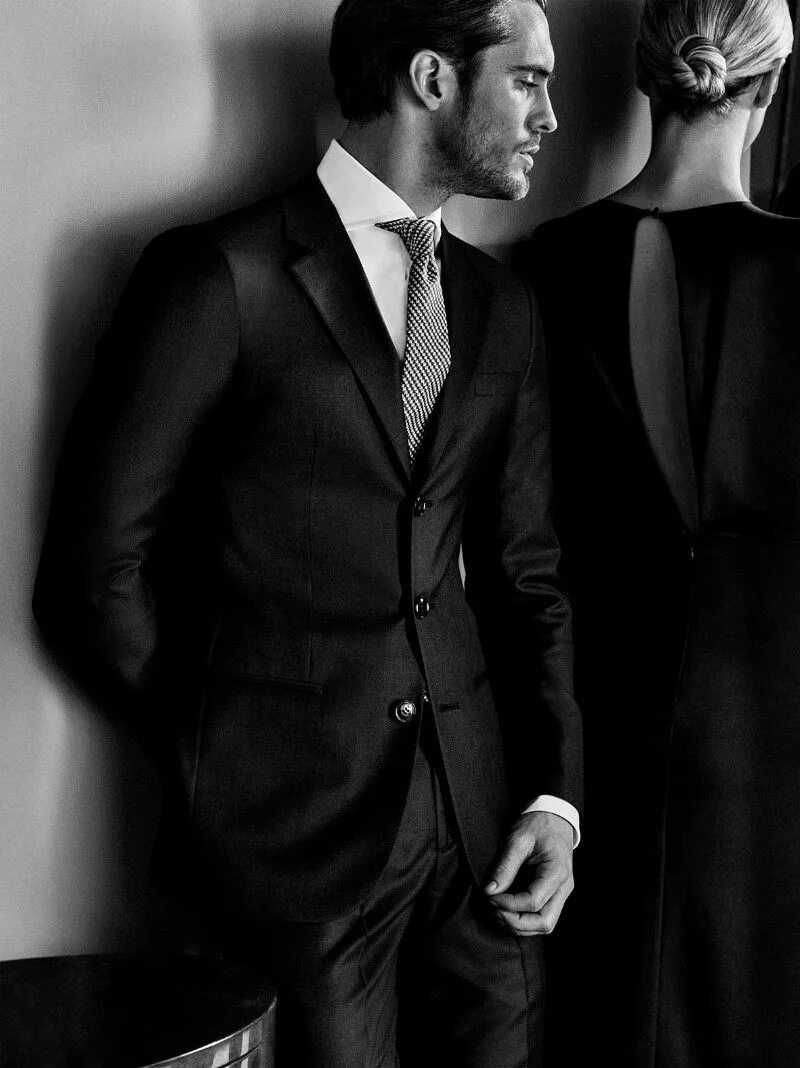 Фотосессия пары. Стильные пары. Элегантные мужчина и женщина. Стильные мужчина и женщина. Красивые стильные пары.