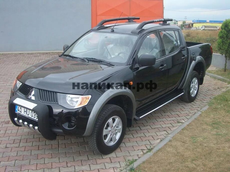 Рейлинги митсубиши л 200. Рейлинги л200. Рейлинги митсубиси л200. Mitsubishi l200 triton 2007. Рейлинги на мицубиси л200.