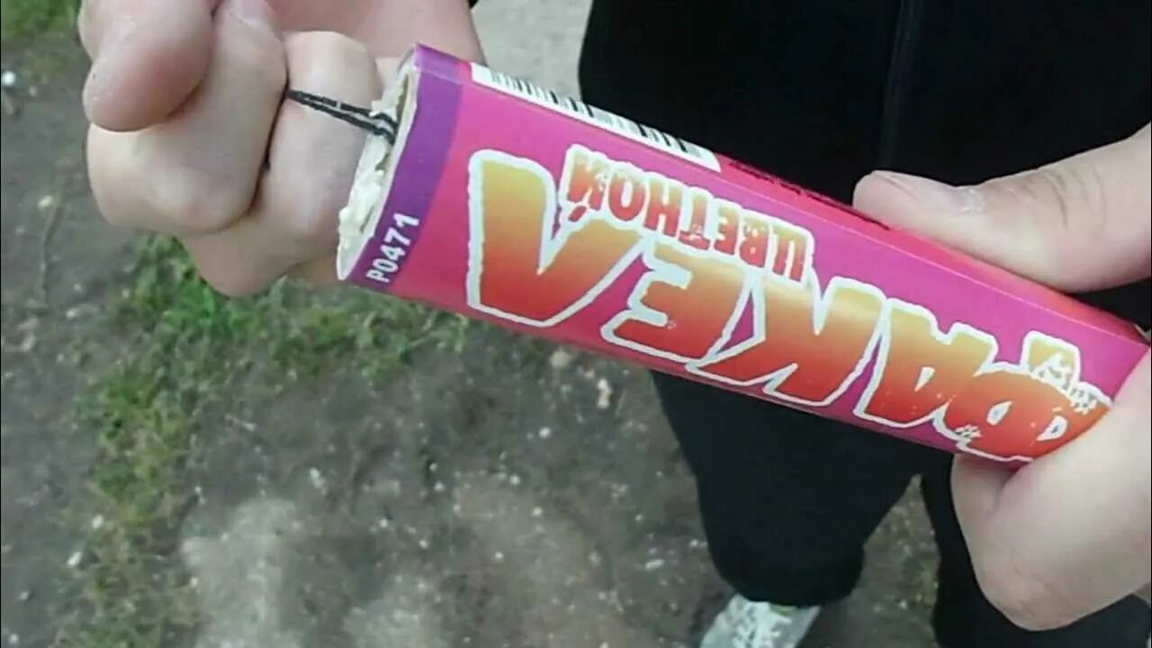 Человек огонь. Фотосессия с дымовыми шашками. Как поджигать фаеры. Цветной дым. Фаер как использовать.