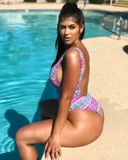 Sylvia yasmina