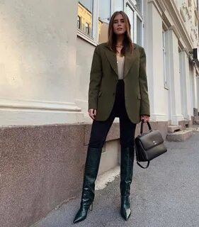Брюки с сапогами