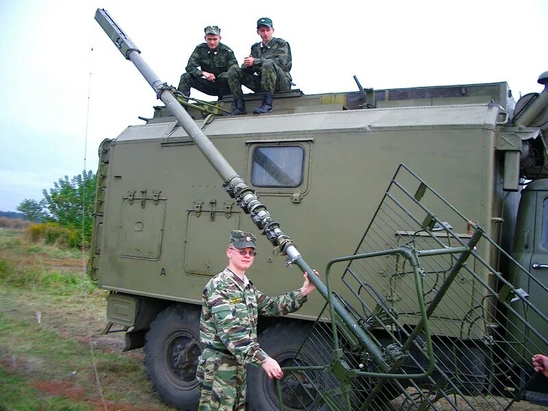 Мачта р 409. Мачта р-409 телескоп 20.5 м. мачта телескоп р 409. радиорелейная станция р 409 на зил 131. р-409 зил 131.