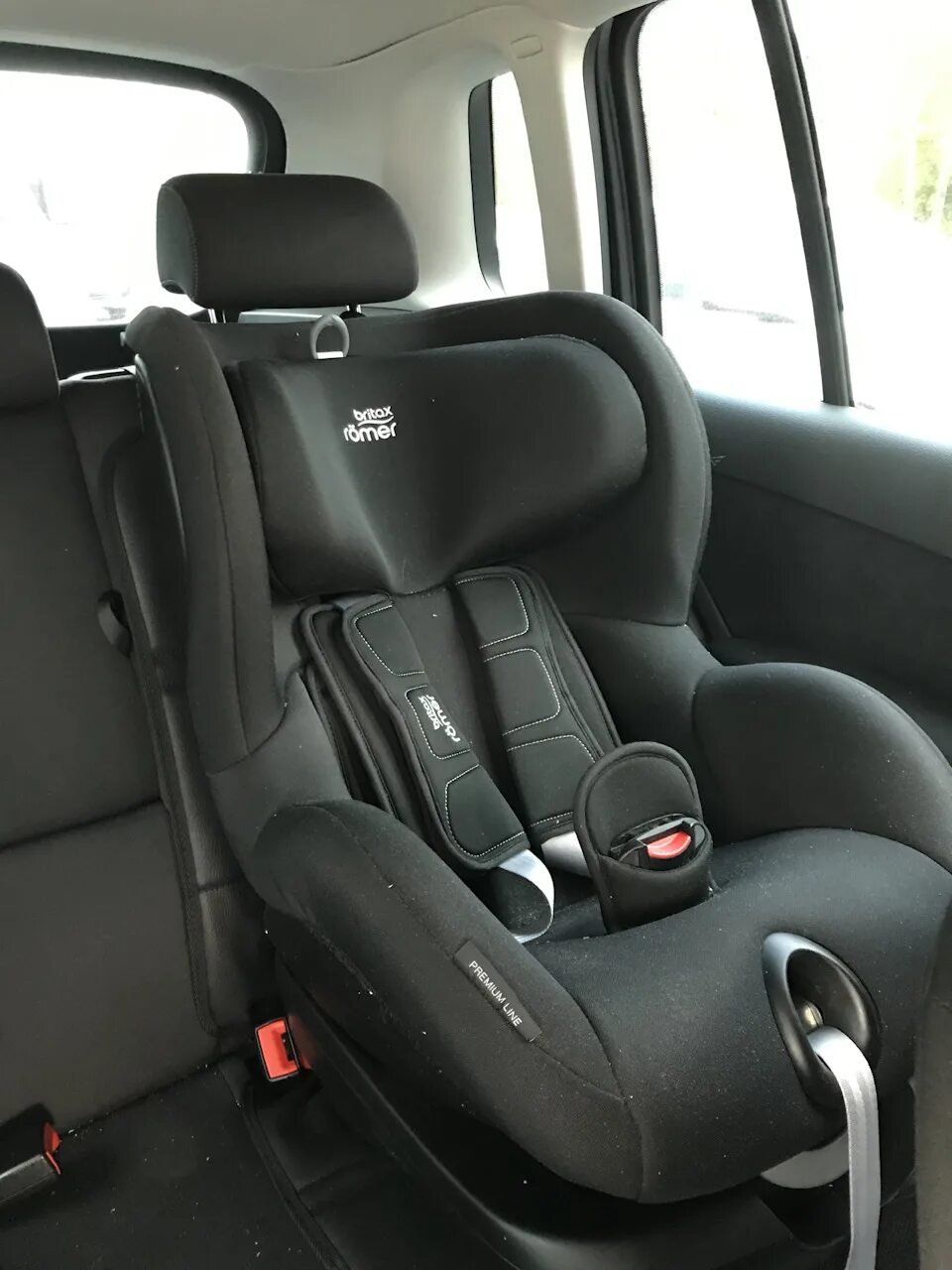 Romer trifix 2 i size. Автокресло britax roemer trifix2 i-size. britax trifix 2 i-size. бритакс ромер трификс 2. автокресло britax romer trifix 2.