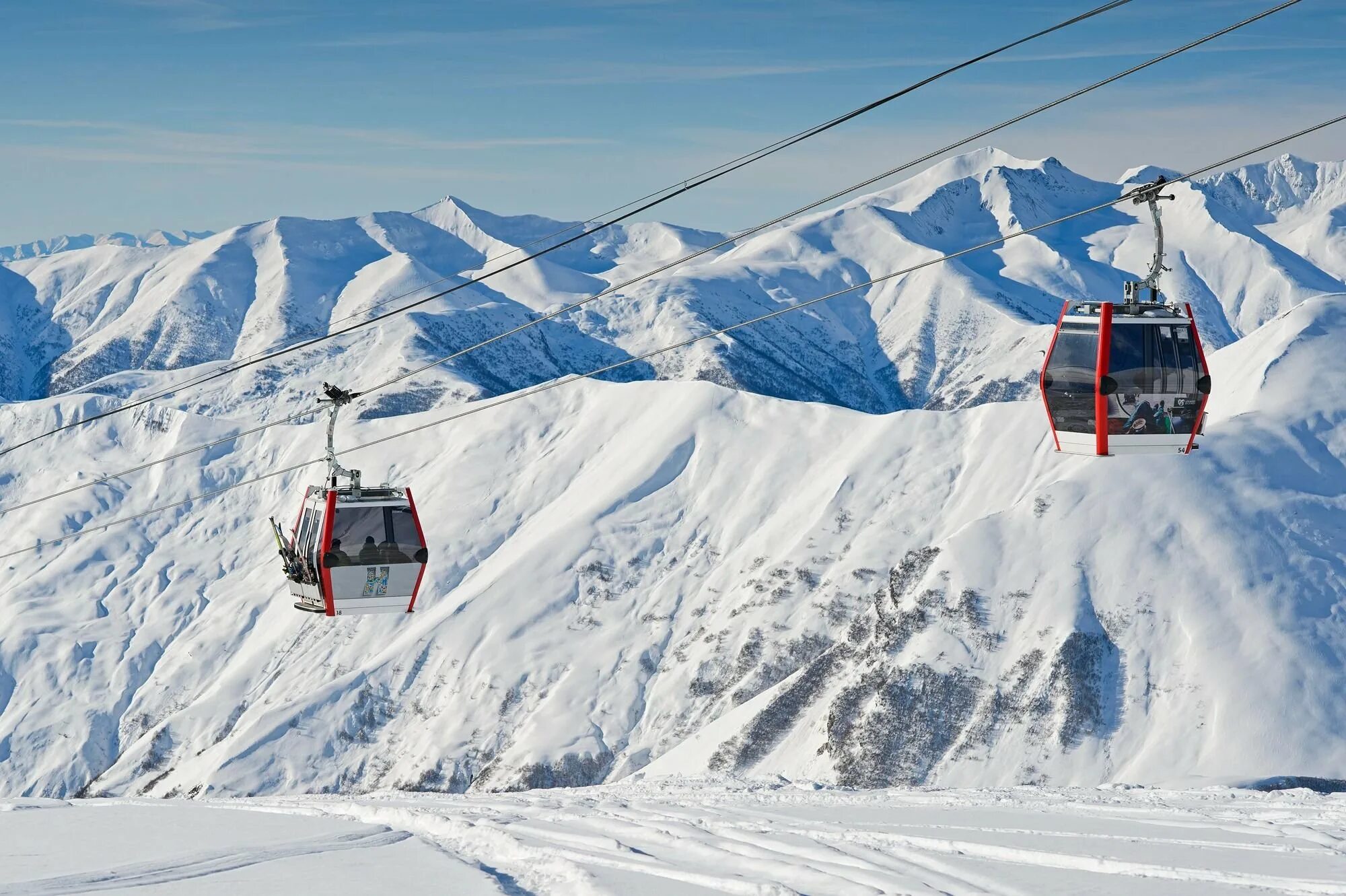 Трагедия в гудаури на подъемнике. Авария в гудаури на канатной дороге. Подъемник в грузии. Авария в гудаури на канатной дороге. Подъемник в грузии 2018.
