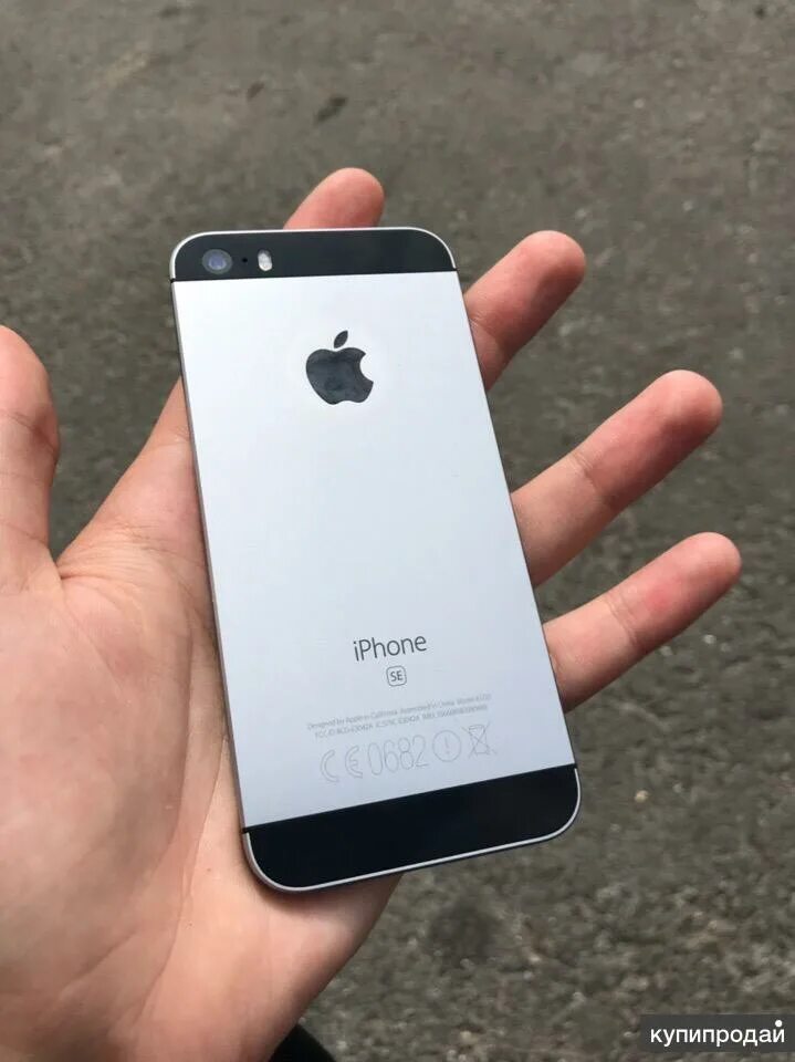 Iphone se 32 ГБ. Айфон se 32gb. Айфон первого поколения se 32 ГБ Беркат. Айфон се 2016.