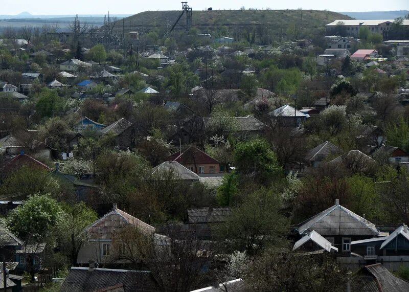 Луганская область поселки. Луганская область Краснодон Краснодон. Луганск поселок Краснодон. Поселок Северный Луганская область. Поселок нижнее Луганская область.