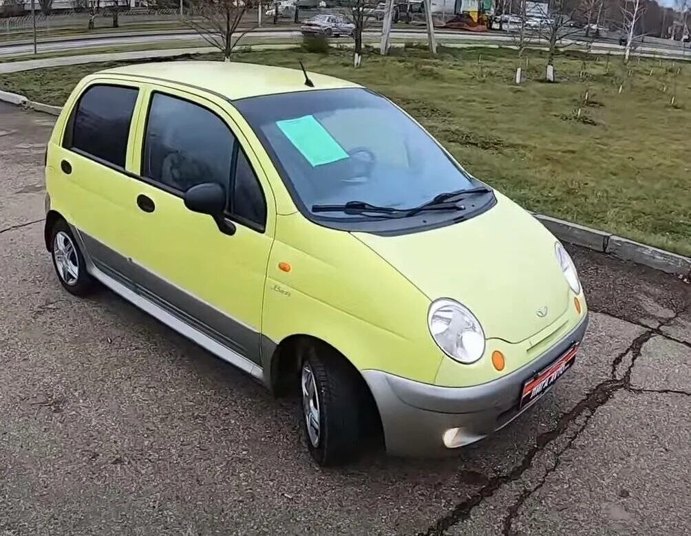 Машина за 1000 рублей. Автомобиль за 100 тысяч рублей. Автомобиль за 1000 рублей. Самая дешевая машина. Машина за 100 рублей.