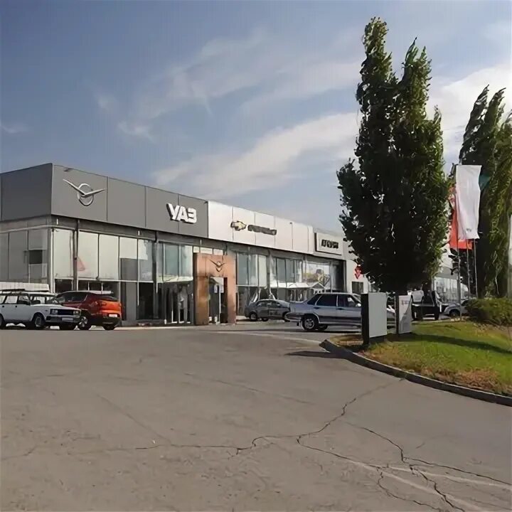 Уаз автотехобслуживание. Уаз центр кемерово на баумана. Ул серафимовича 75 белгород. Автосалон в чехове. Автосалон уаз.