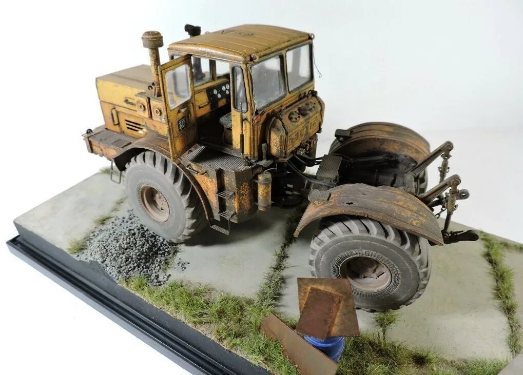 Макет трактора. Лтз т 40 модель. Диорама с трактором т 25. Модель трактора мтз-80. Бумажный трактор.