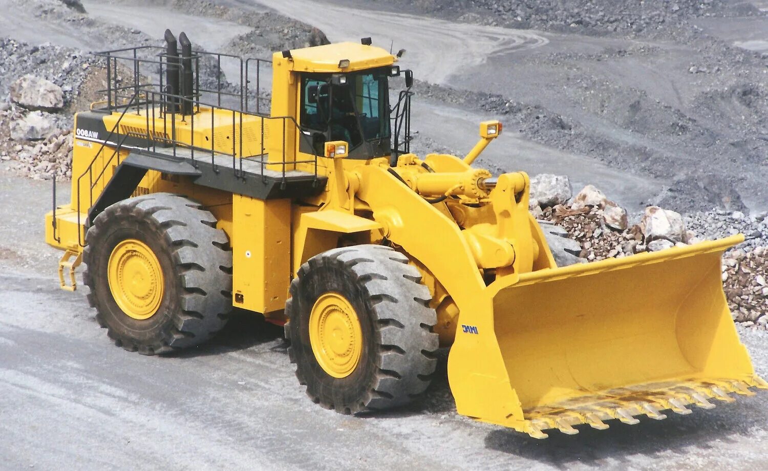 мини погрузчик мксм 800. погрузчик фронтальный 800. погрузчик навесной фронтальный «универсал 800-4,5». мтз-82. погрузчик навесной фронтальный универсал 800.