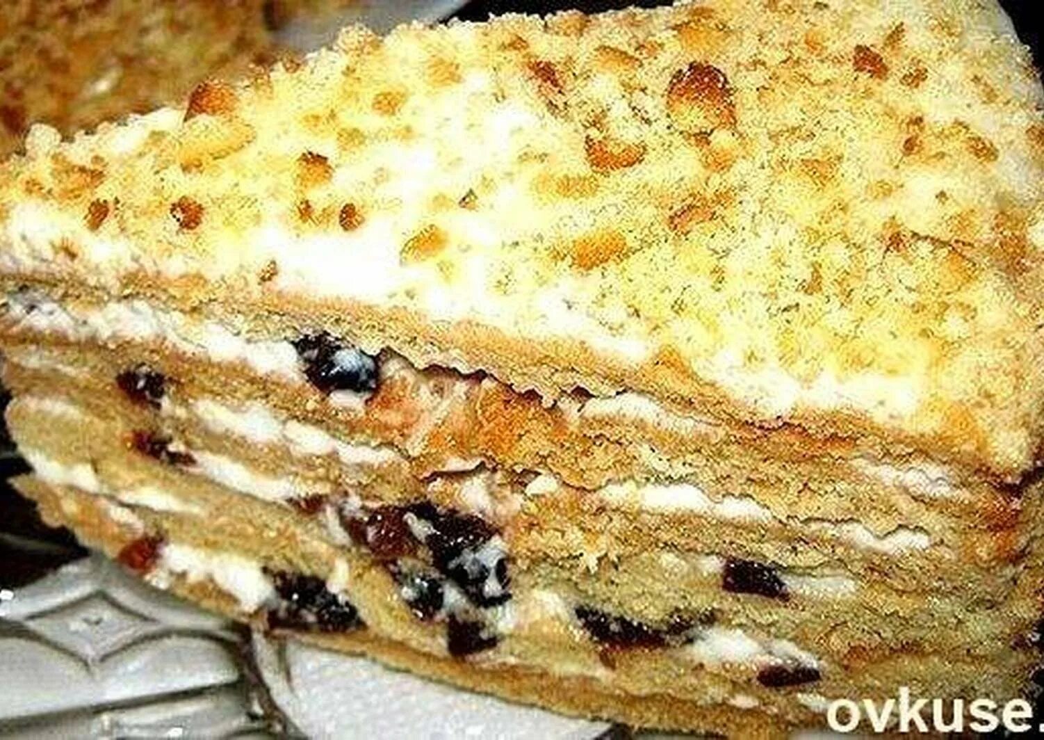 Сметанный корж для торта. Торт верховина рецепт с фото. Торт верховина рецепт с фото. Торт верховина рецепт с фото. Торт сметанная королева.