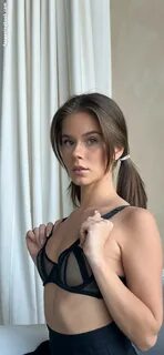 Emily Levy Nude OnlyFans Leaks.