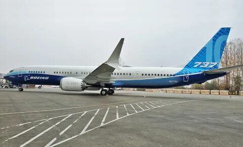 737 max 10