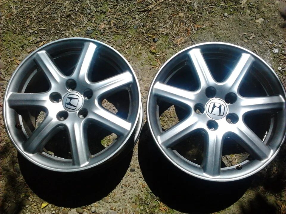 Диск хонда срв 17 оригинал. Honda accord 8 диски r17. Диски honda r17. Литье honda r17. Оригинальные диски хонда аккорд 8 r17.