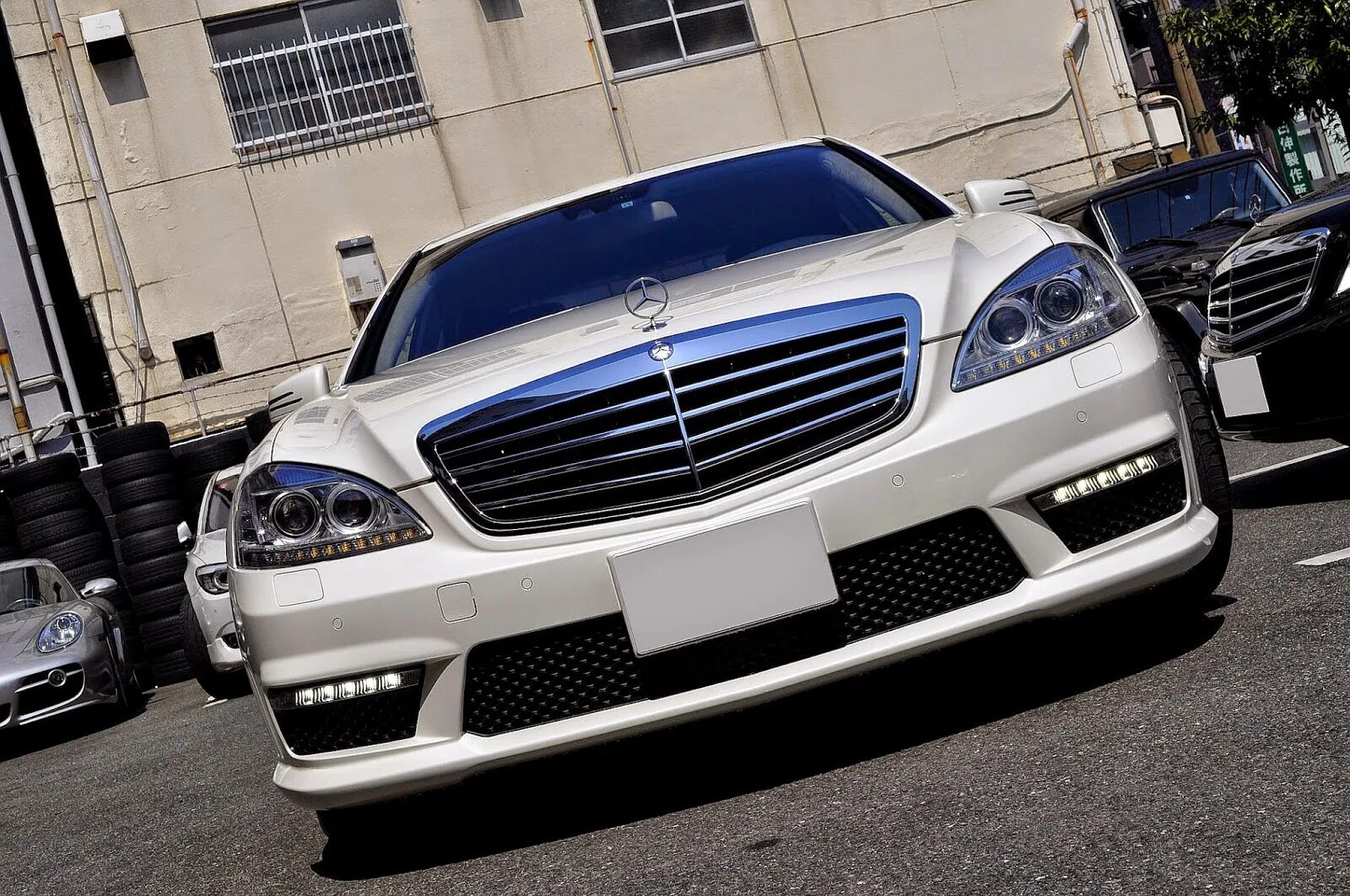 Mercedes-benz w221 s63. 5. Мерседес 6. Мерседес 221 амг черный. Mercedes benz s65 amg.
