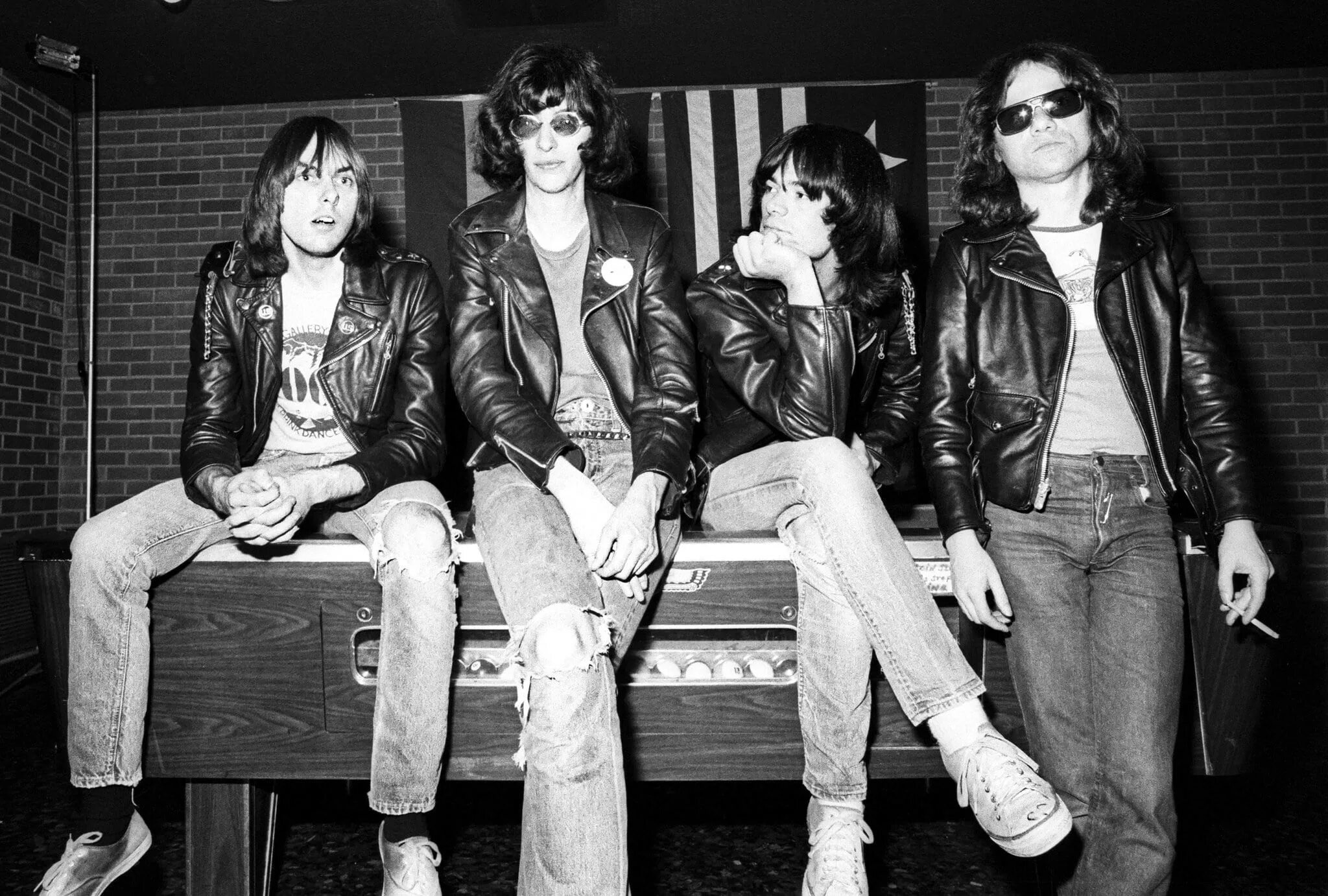 Ramones pet. Ramones. Ramones 1996. Ramones 1976.