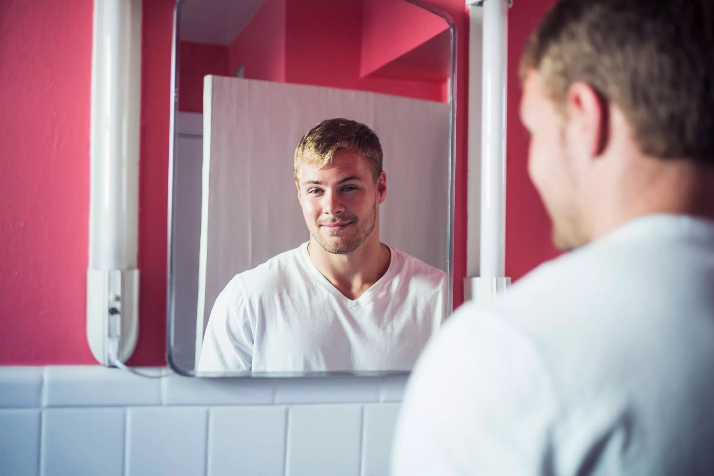 Mirror source