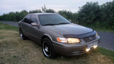 Автомобиль 1999 года