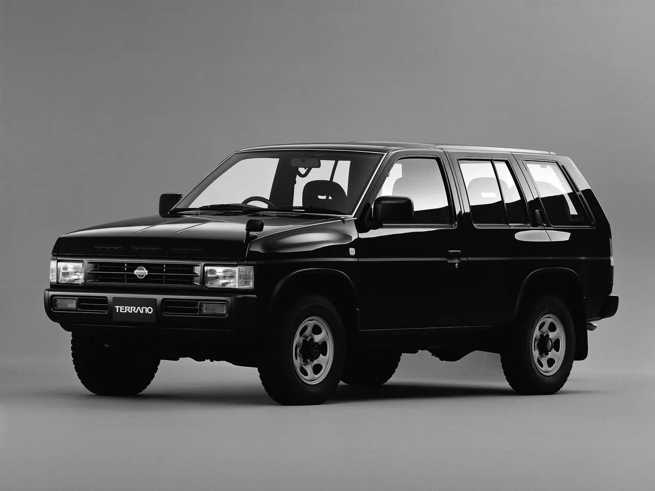 Ниссан террано 1 поколения. Nissan Terrano 1. Nissan Terrano i wd21. Nissan Terrano wd21 (1985-1995). Nissan Terrano 1993.