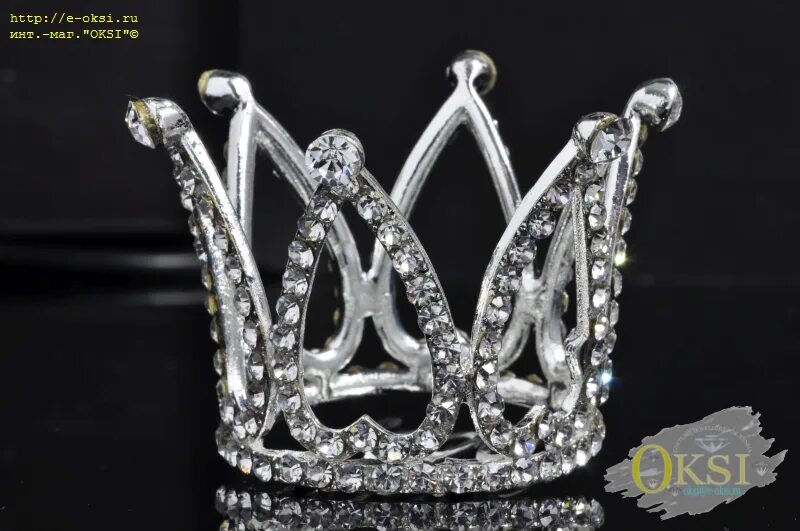 розовая корона с бриллиантами. блестит моя корона. блестит моя корона. сияющий венец. красивая корона.