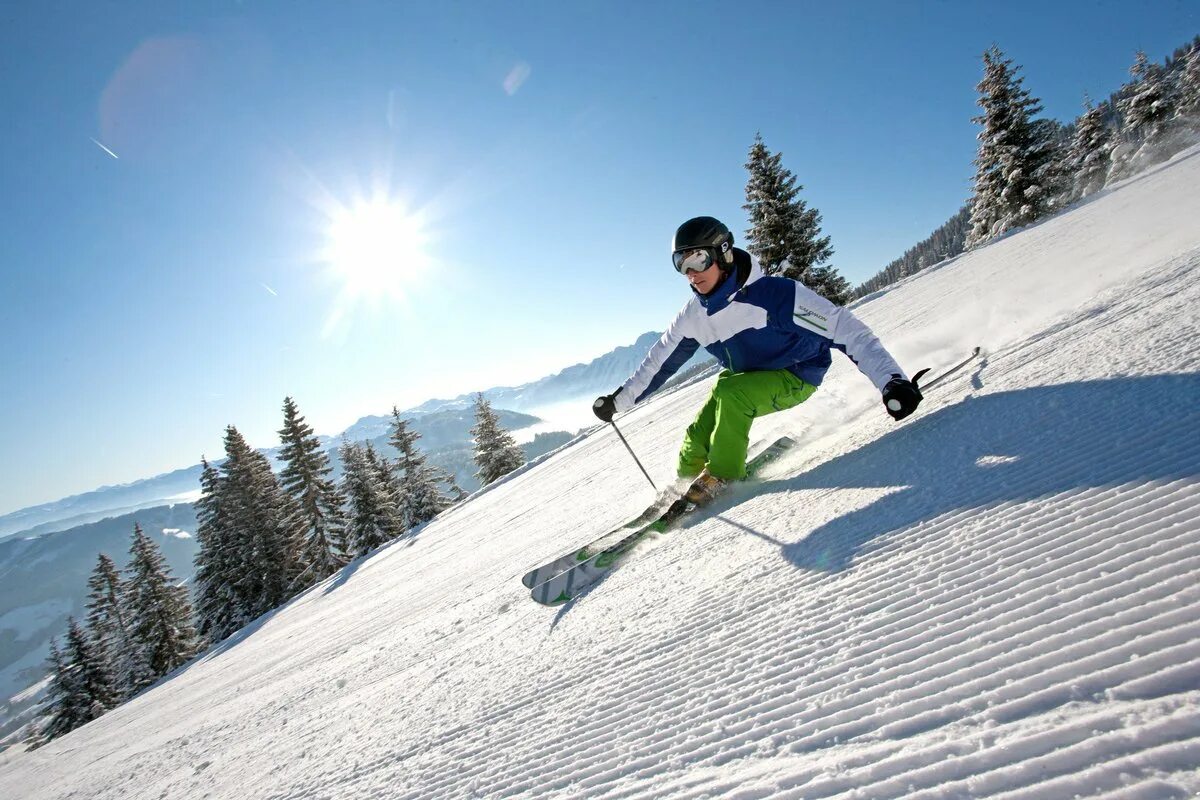 Курорт Bad Zell , Австрия. Ski. Ski fahren немецкий. Мужик на лыжном курорте красная Поляна.