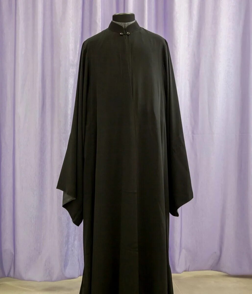Платье священника. 19 Век ряса священника Католика. Ряса монашеская 19 век. Ряса сутана. Ряса монаха инока.
