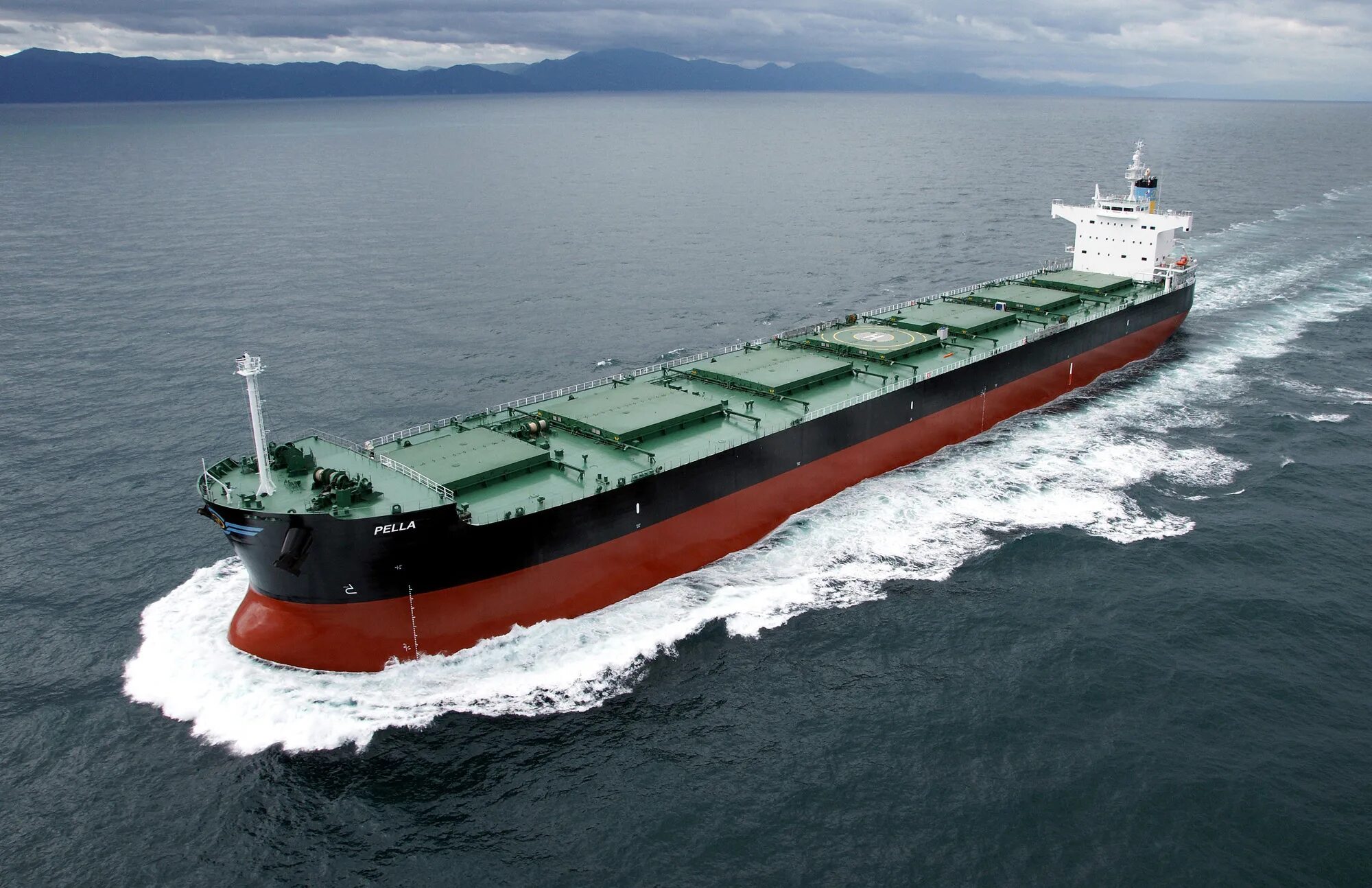 Дедвейт это. Bulk carrier vessel (kamsarmax). балкер кейпсайз. балкер 200 000 dwt capesize. 19620 дедвейт.