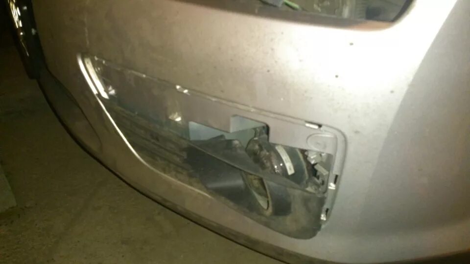 Как снять противотуманные фары форд фокус 2. Замена противотуманных ламп форд фокус 2. Лампочки в птф форд фокус 2. Замена противотуманной фары фокус 2. Замена противотуманной фары фокус 2.