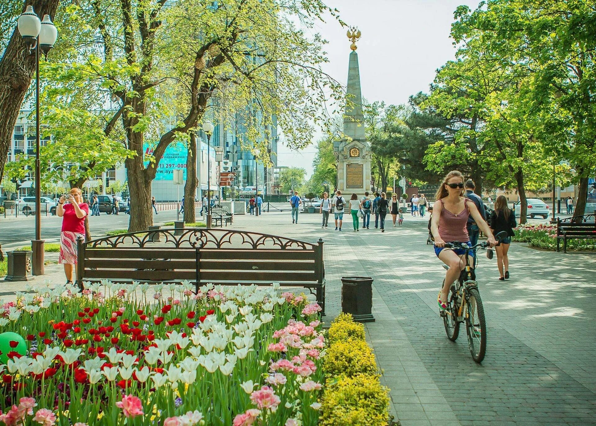 Улица красная Краснодар достопримечательности. Краснодар парк на улице красной. Краснодар достопримечательности лето. Лето в городе. Краснодар сходить погулять