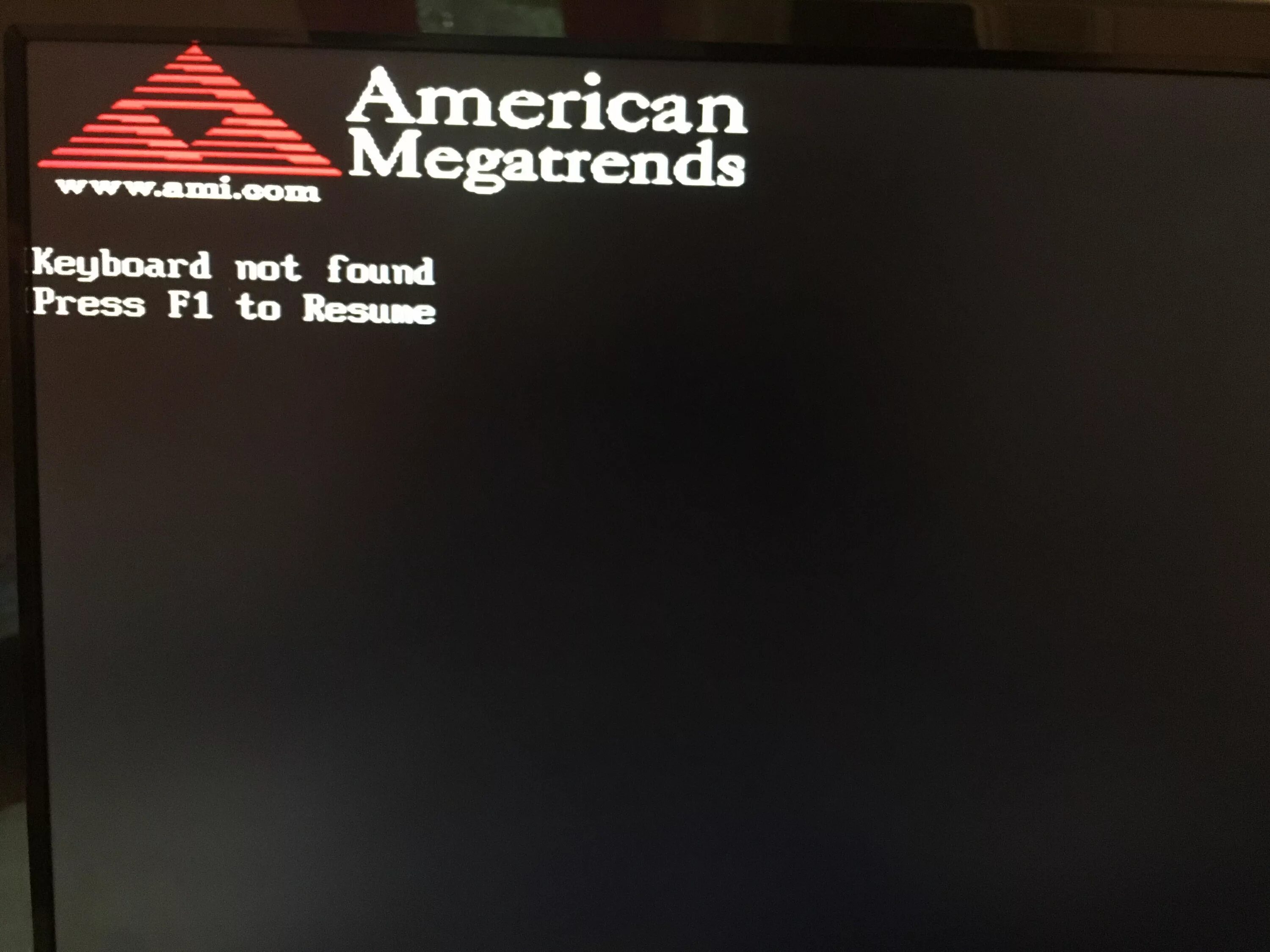 Error press f1. Keyboard not found Press f1 to continue. American MEGATRENDS. Press f1. Keyboard not found Press f1.