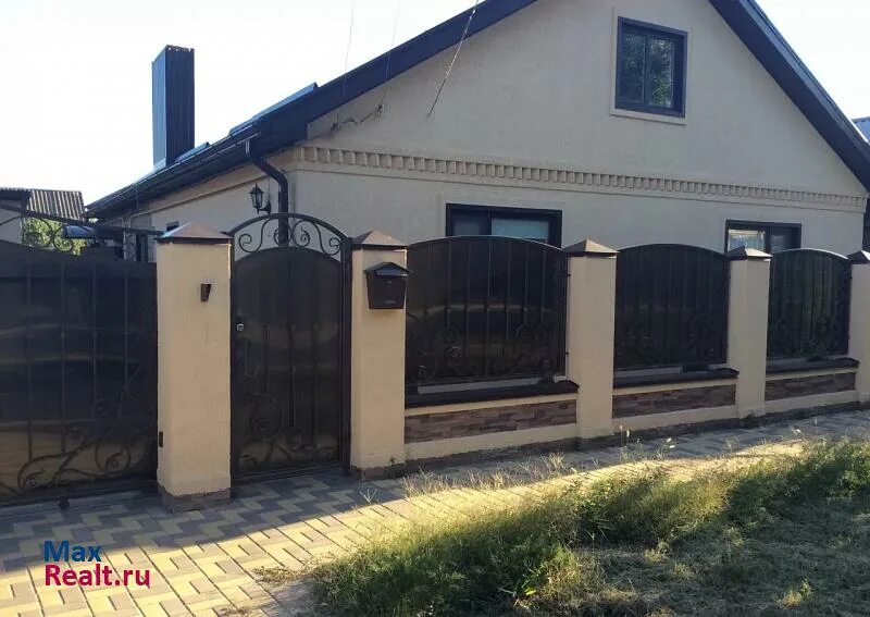 Дом продают два собственника. Частный дом кропоткин. кропоткин город дома. дром в кропоткине. красивый дом в кропоткине.