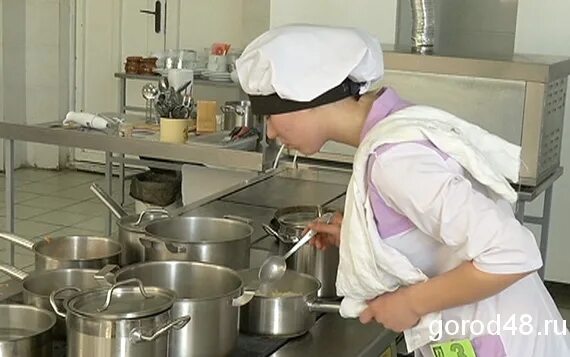 Липецкий техникум общественного. Техникум общественного питания. Повар 2023. Свердловский техникум общественного питания. Липецкий техникум общественного питания.