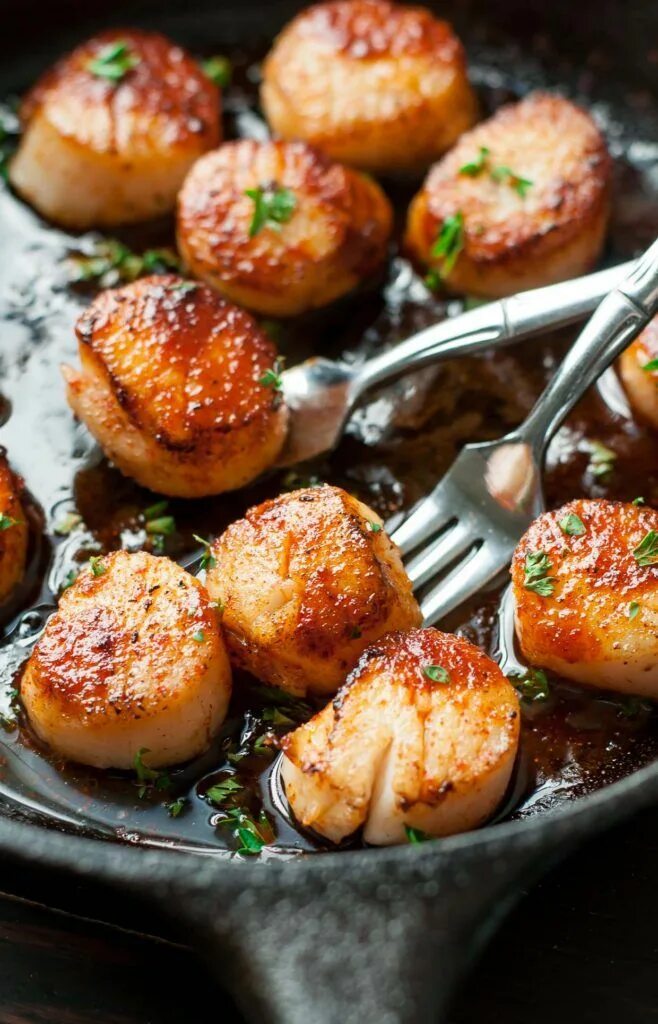 Вкусный гребешок. Вкусные блюда. гребешки блюдо. морские гребешки приготовленные. морской гребешок жареный.