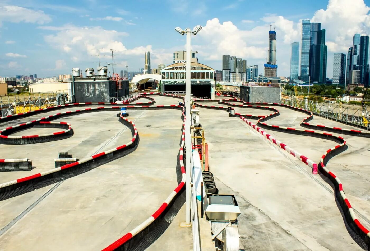 Sky kart. Картинг филион в москве. скай картинг филион. тц филион картинг. картинг sky karting.