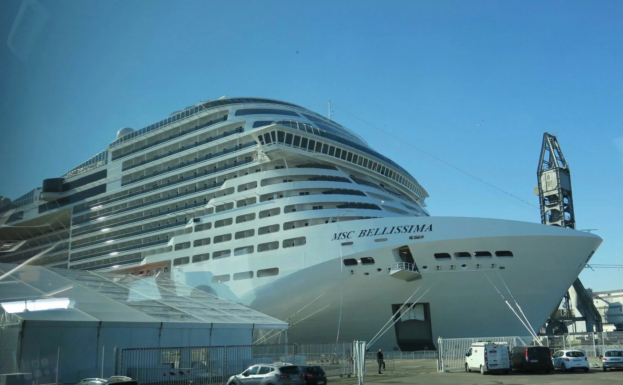 Лайнер bellissima. Лайнер bellissima. Msc белиссимо круизный лайнер. Msc meraviglia круизный лайнер. Msc белиссимо круизный лайнер.
