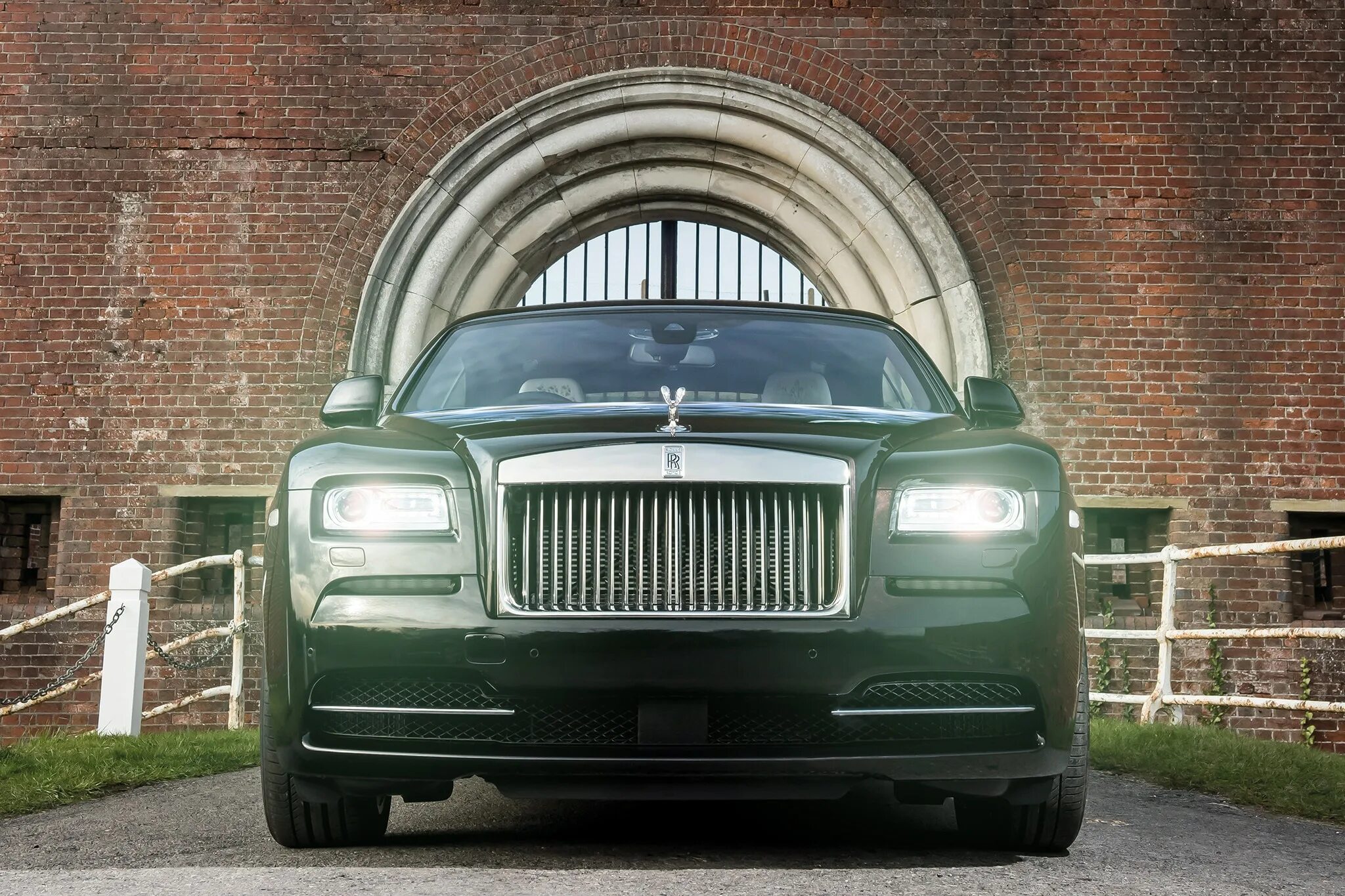 роллс ройс тимати. роллс ройс посвятили. Rolls royce phantom drophead 2021. роллс ройс песня. тимати черный роллс ройс.