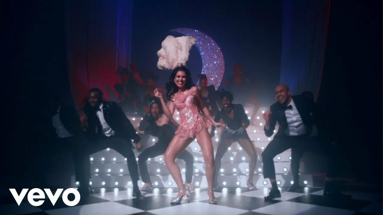 Raye call on me. Raye &amp; 070 shake. escapism raye. raye rudimental певица.