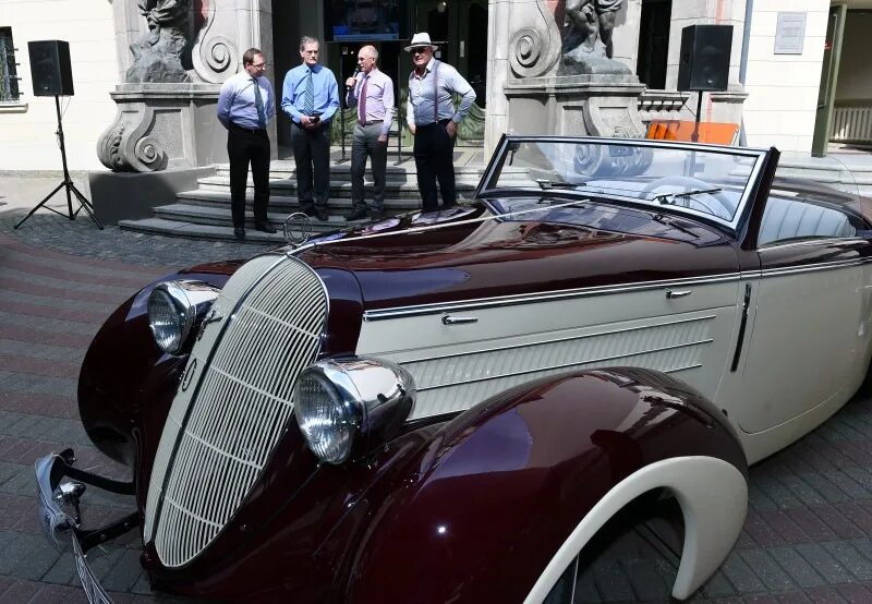 Steyr daimler. Steyr daimler puch 1939 кабриолет. steyr 220 cabriolet. steyr 220 1938. steyr 220 1939.