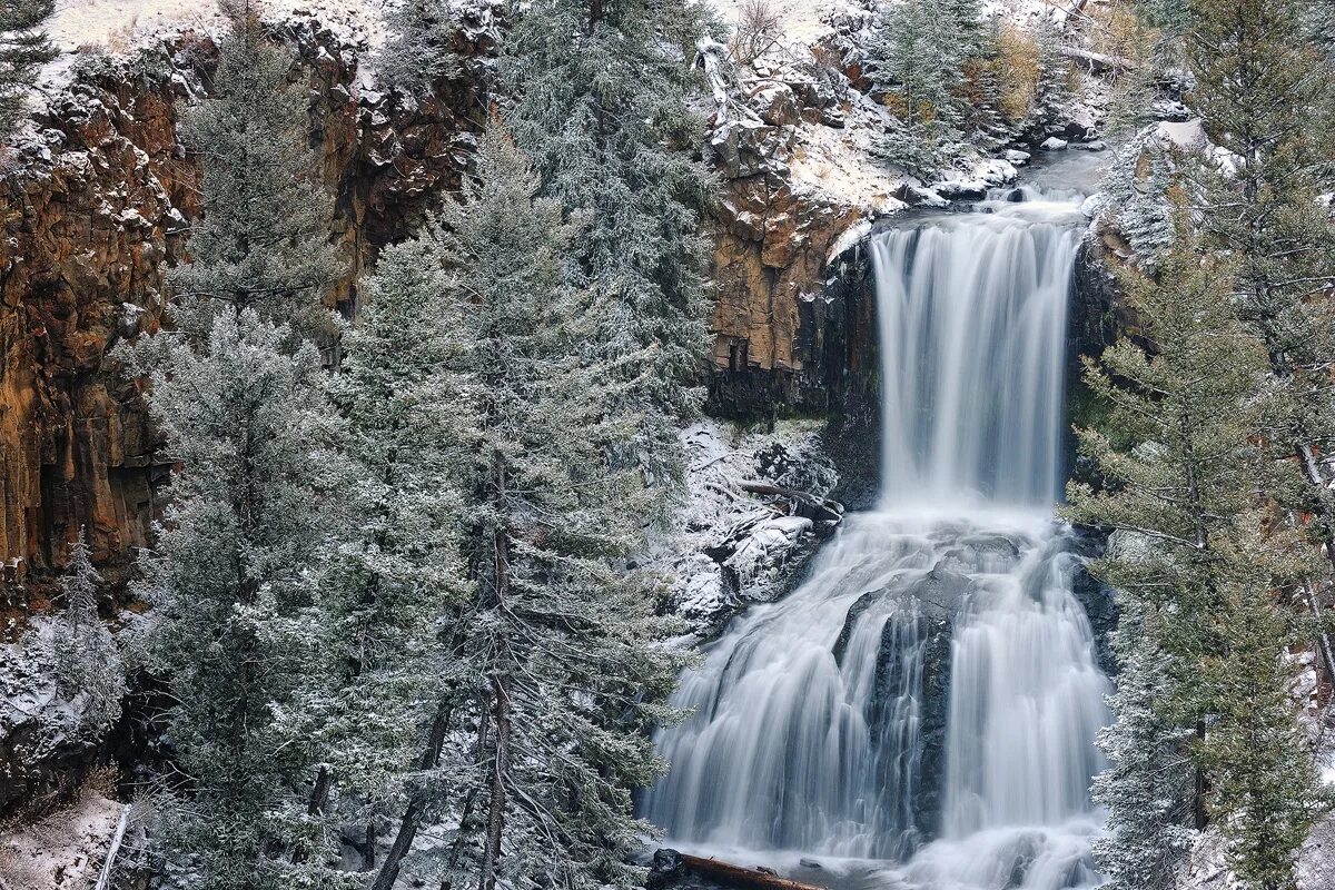 Зима фото водопад