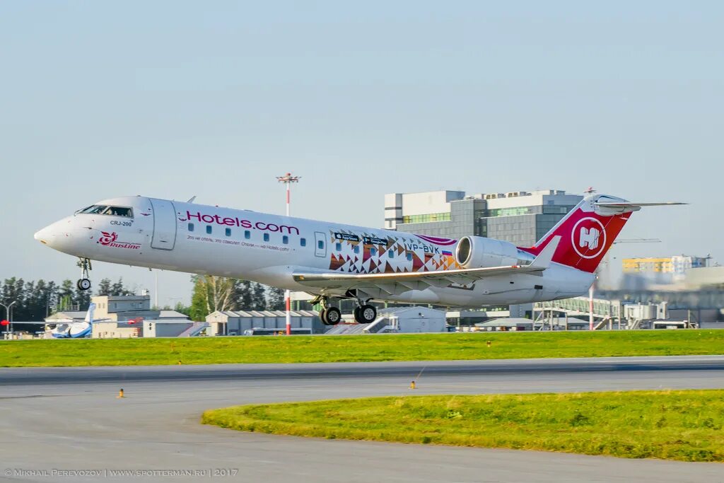 Обшивка гаража внутри сайдингом. Екатеринбург кольцово самолёты. B747-8f airbridgecargo. Аэропорт кольцово новосибирск. Знаменитая баня аэродрома кольцово.
