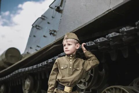 С детства мечтаю военным