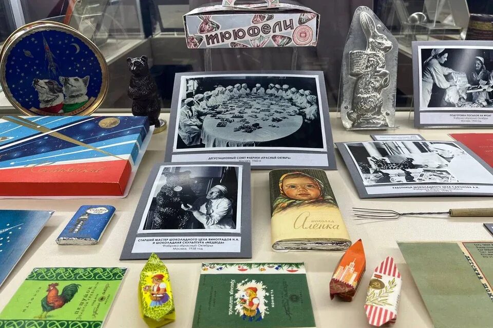 Выставка об истории. Кнорозов и шоколад выставка. выставка история московского шоколада. шоколадная выставка. выставки в москве.