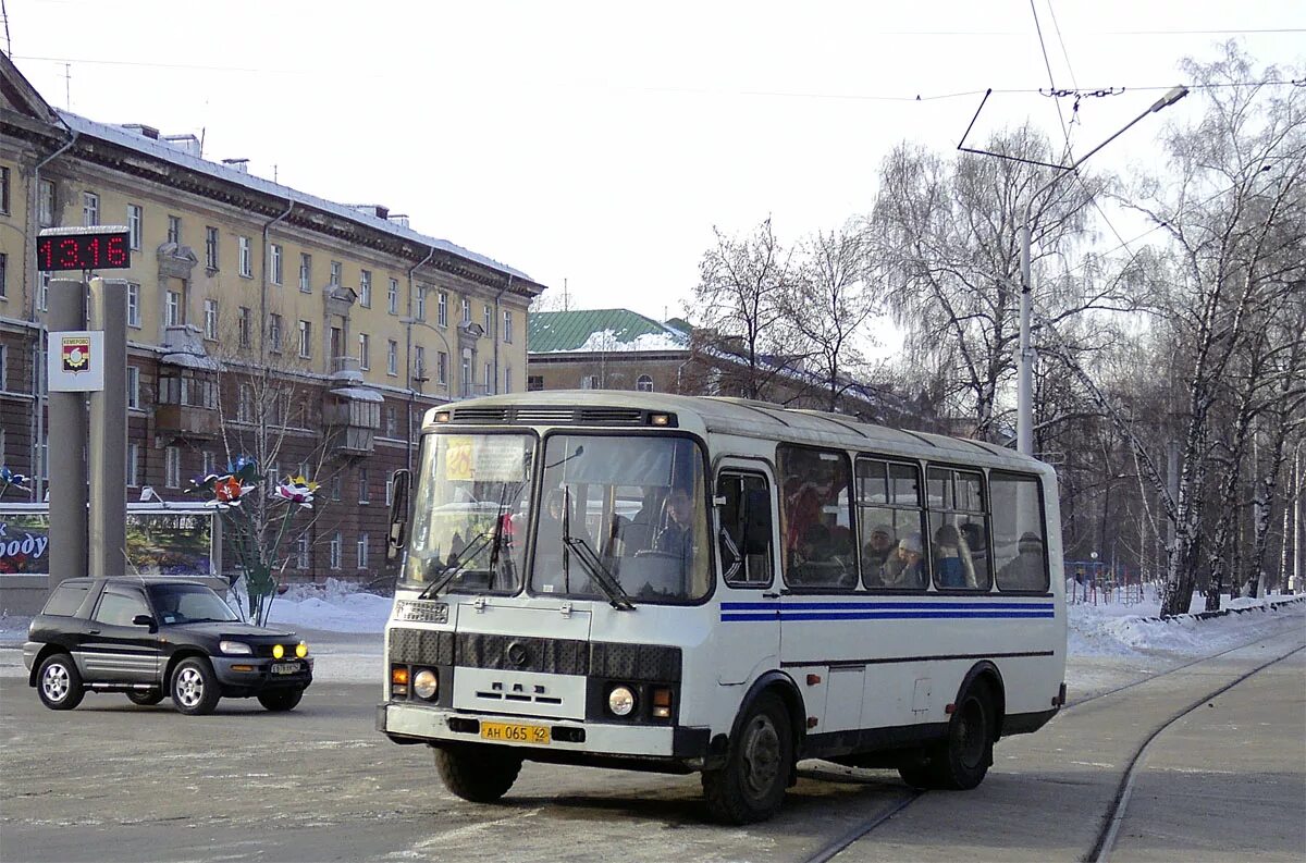 Паз 4234-05 28т кемерово. Паз 4234 кемерово. Списанные автобусы кемерово. Нефаз-5299-10-16. Кемерово 28 автобус.