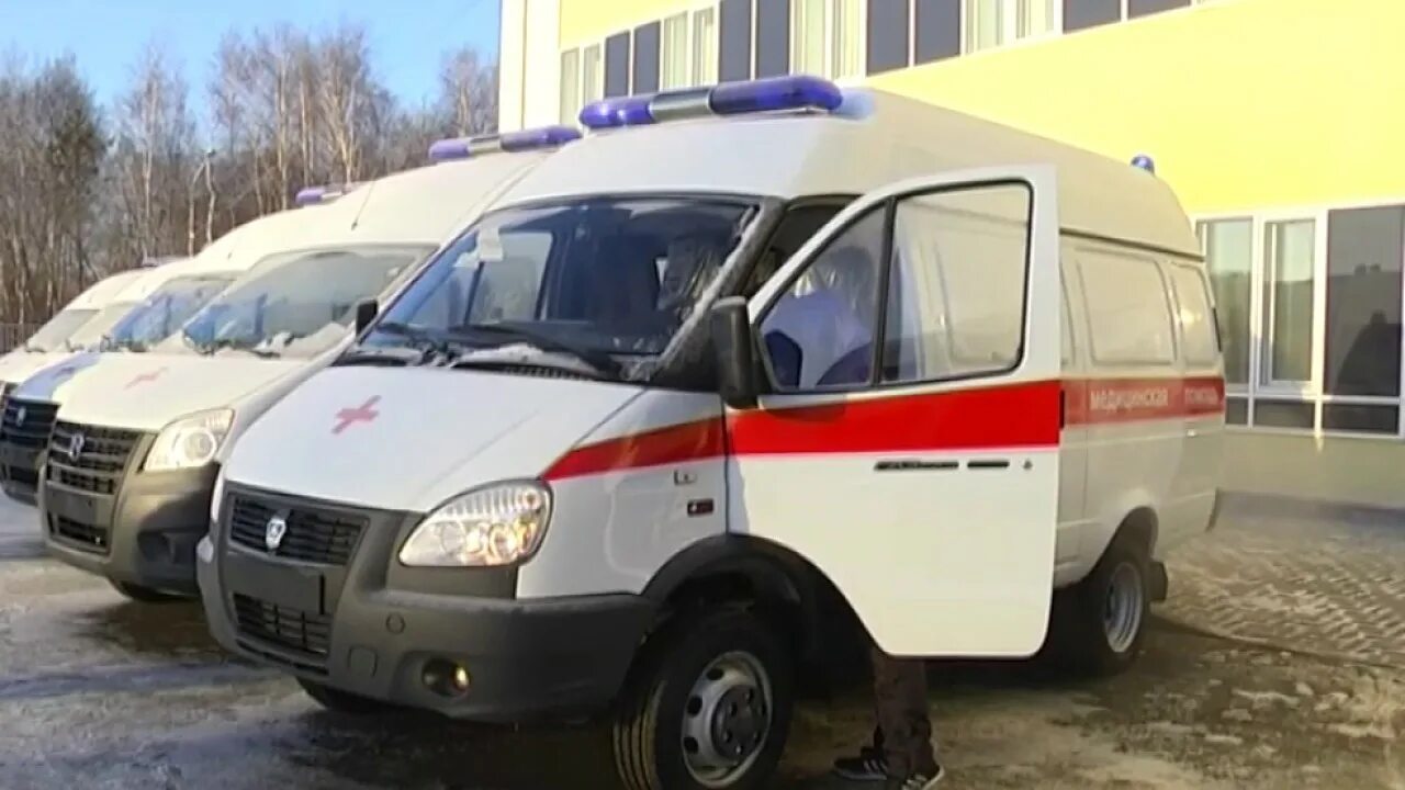 Газель некст скорая. Телефон скорой помощи первоуральск. Автомобиль скорой помощи. Телефон скорой помощи первоуральск. Машина скорой помощи первоуральск.