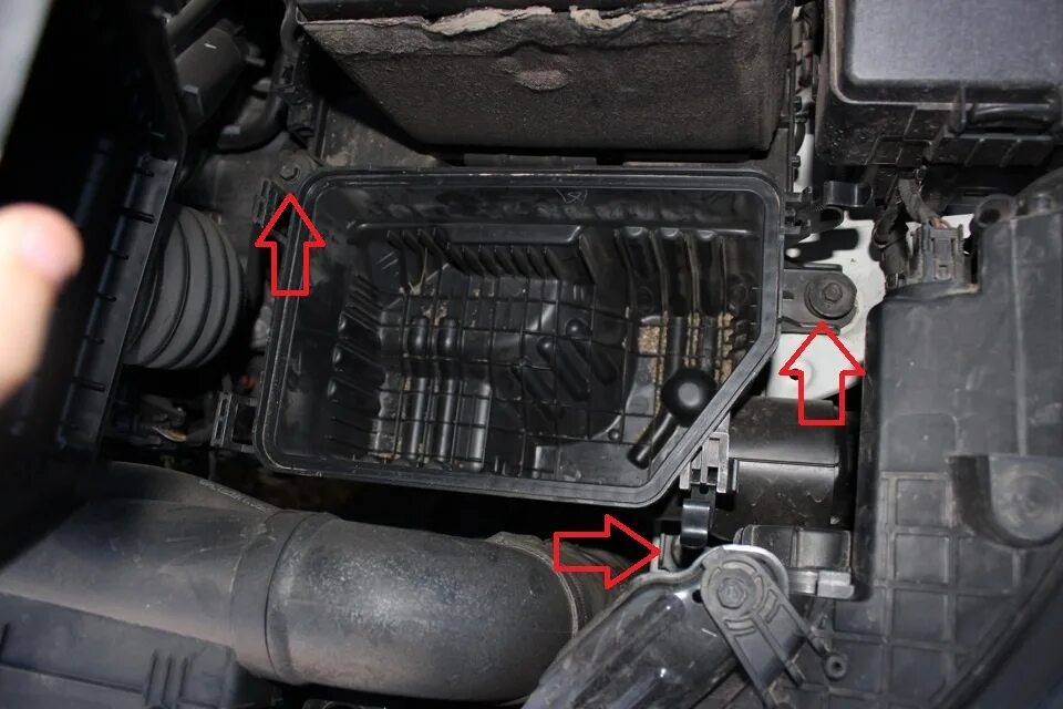 Фильтр воздушный Хендай Солярис 1.4. Воздушный фильтр Хендай Солярис 1.6. Воздушный фильтр Солярис 1.4 2015. Корпус воздушного фильтра Хендай Солярис 1. Воздушный фильтр хендай элантра