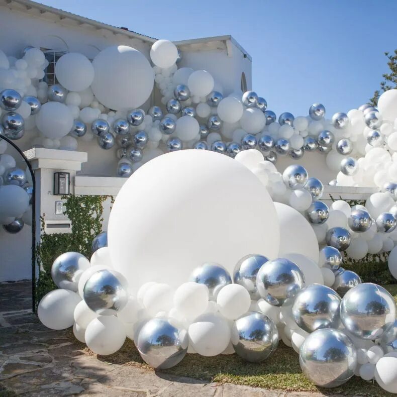 Декор воздушными шарами. Украшение воздушными шарами. Украшение шариками. Украшение шарами на свадьбу. Декорации воздушными шарами.