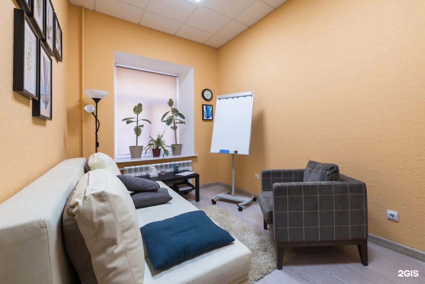 кабинет психолога интерьер. кабинет психолога интерьер. аренда психологического кабинета. уютный кабинет психолога. кабинет психотерапевта интерьер.