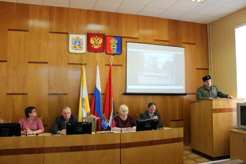 Ипатовского городского округа. Администрация Ипатовского района. Администрация Ипатовского городского округа Ставропольского края. Ипатовский районный суд Ставропольского края.